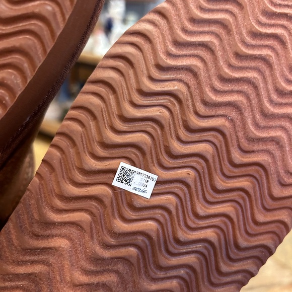 NWT Aerie Faux Suede Mini Platform Ankle Boots with Fur Lining - Picture 7 of 7